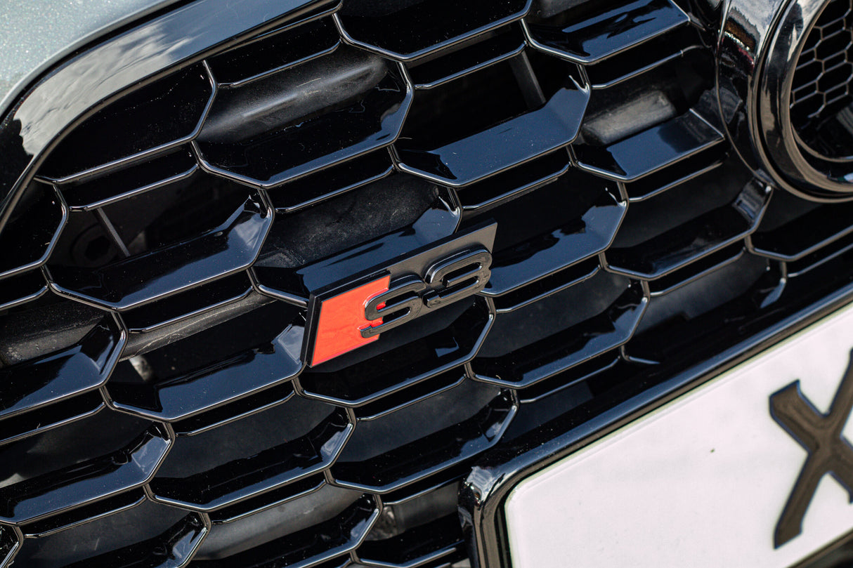 Audi front badges image 0