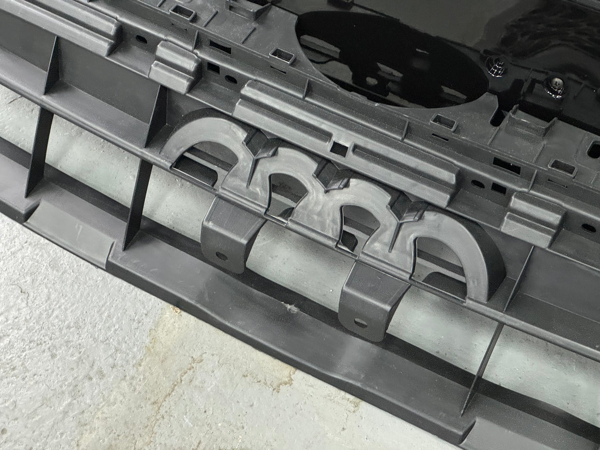 Audi A4 B9.5 (2019-2022) Honeycomb grill