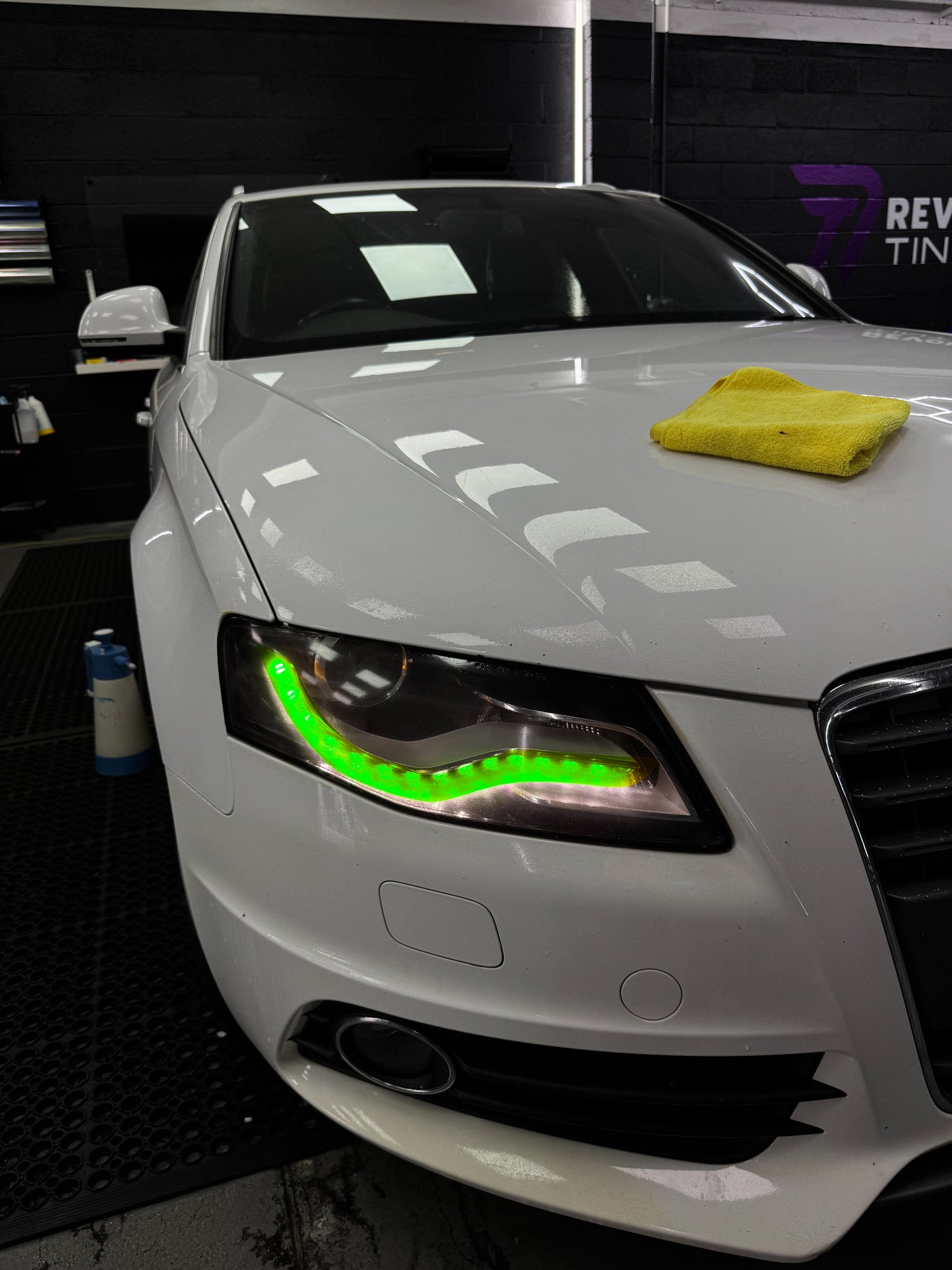 Audi A4 B8 DRL kit (SKU 9031 3131)