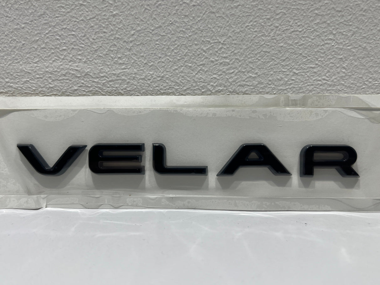 RR Velar badge