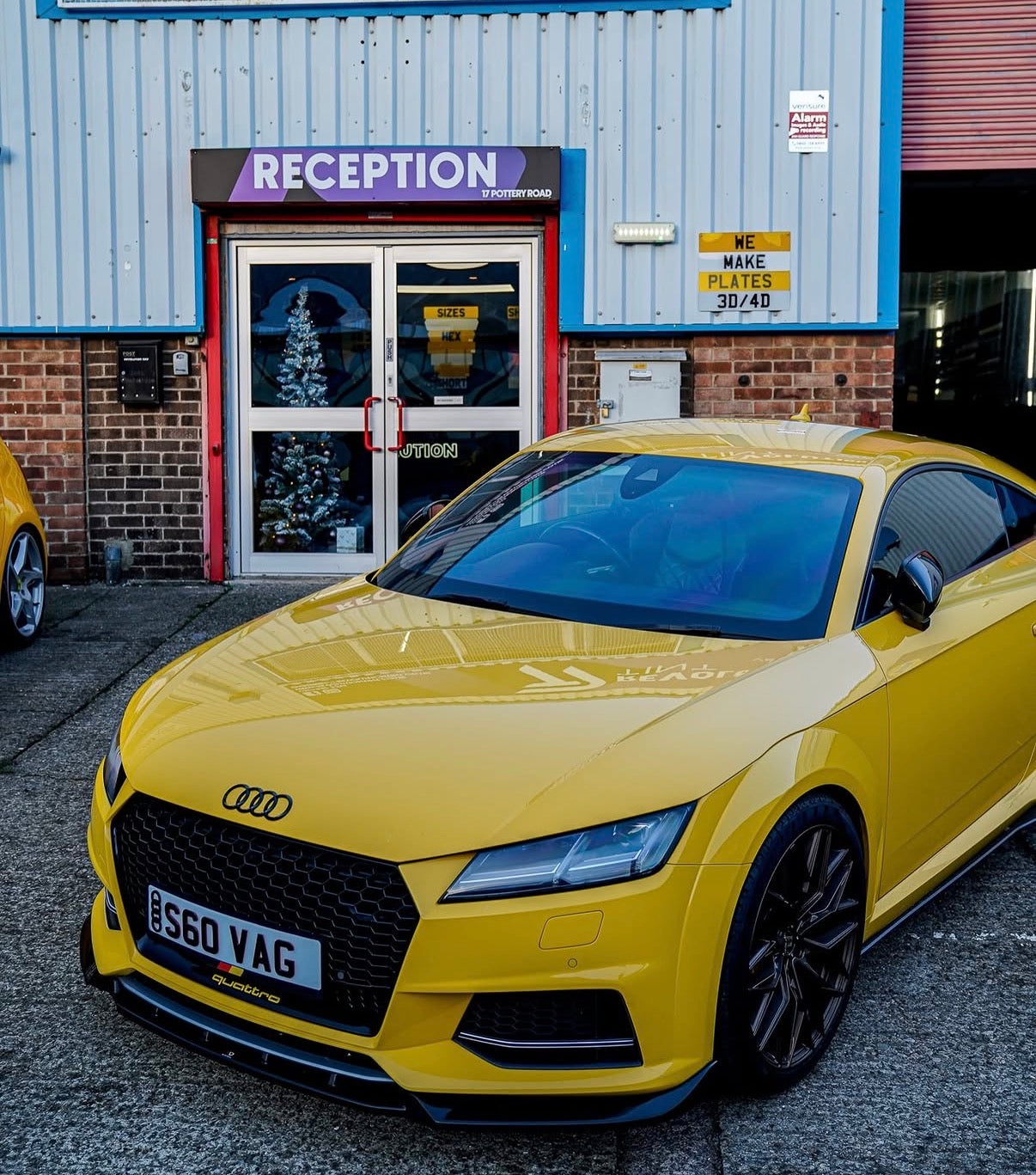 Chameleon tinting service - large windscreen (more than 75 cm high)