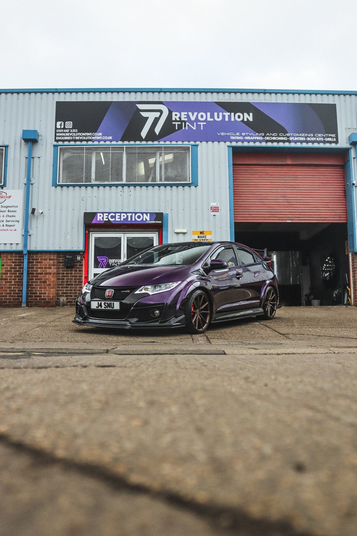 Full vehicle wrapping