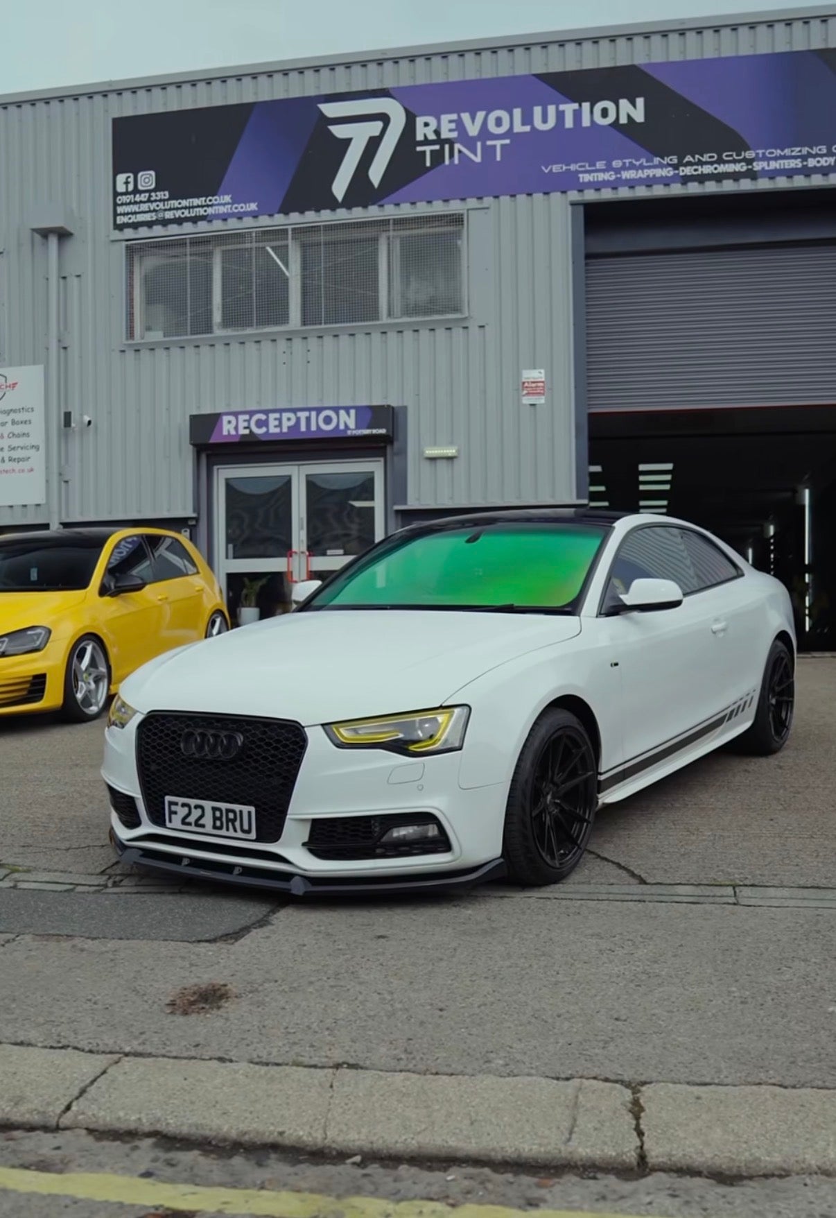 Chameleon tinting service - large windscreen (more than 75 cm high)