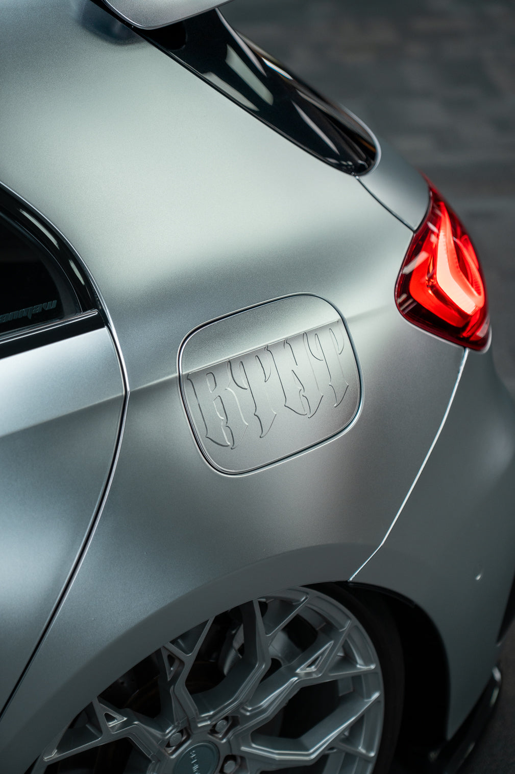 Full vehicle wrapping