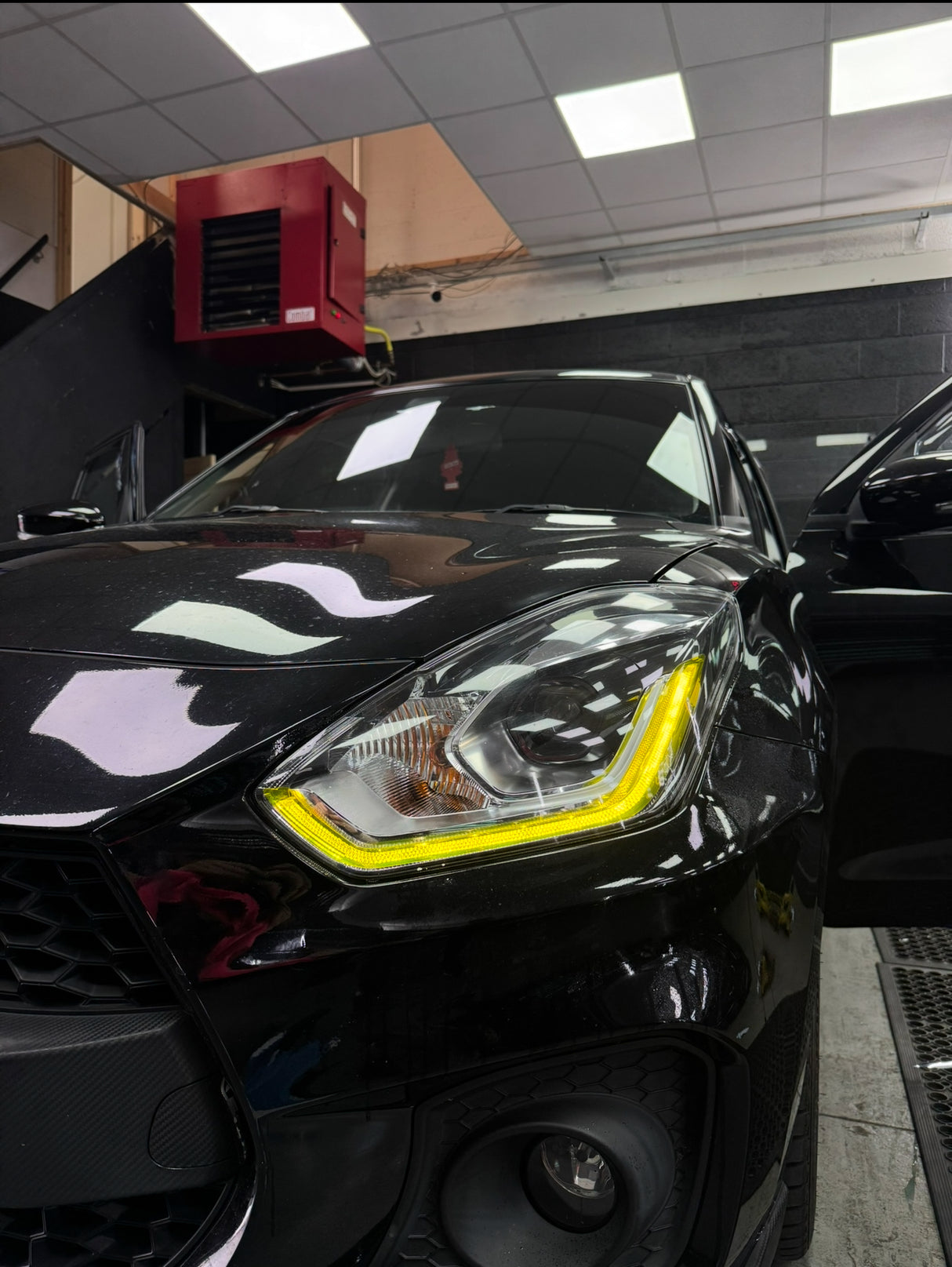 Suzuki Swift DRL kit (SKU 9031 3188)