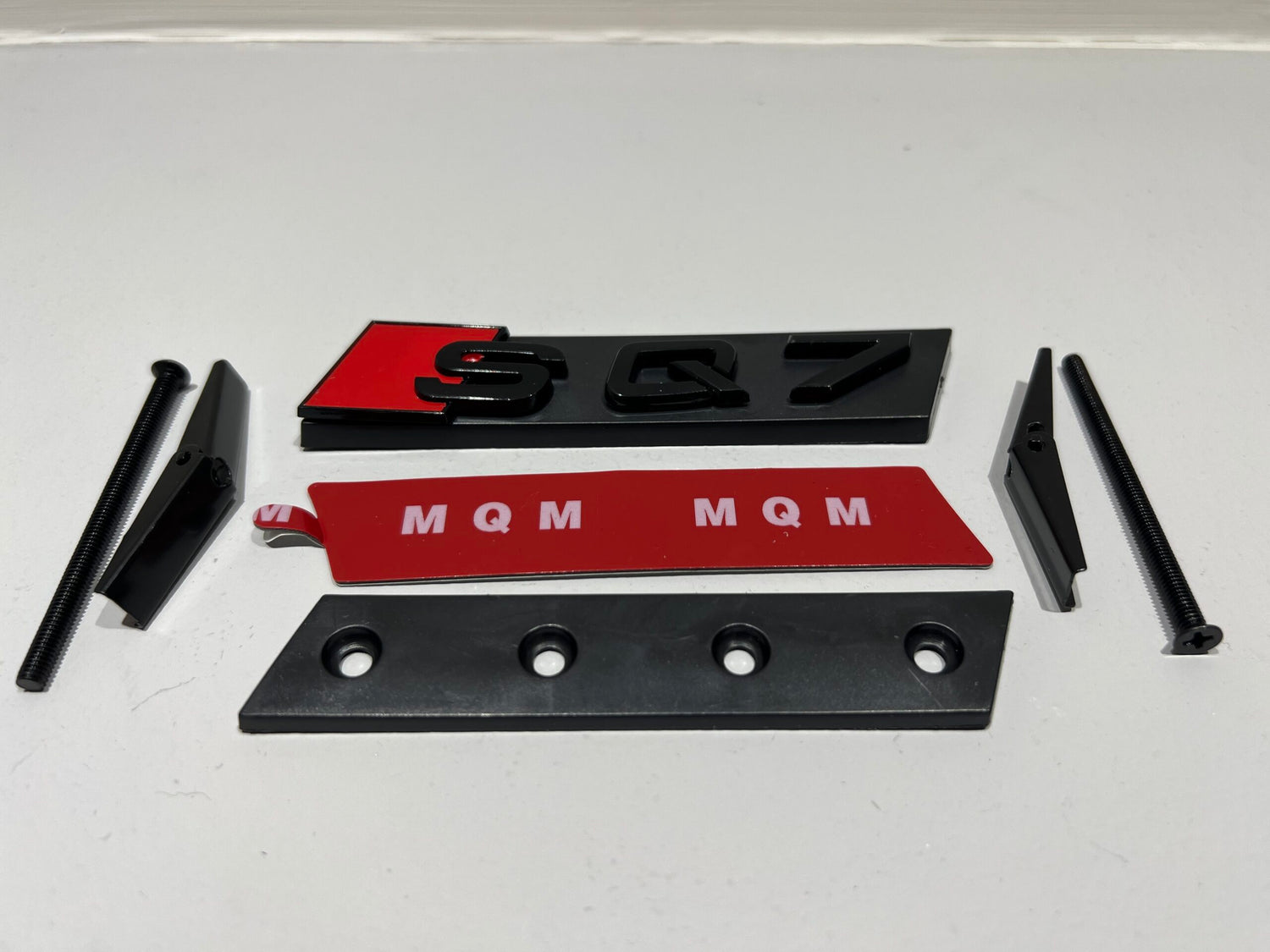 Audi front badges - Gloss Black, SQ7 image