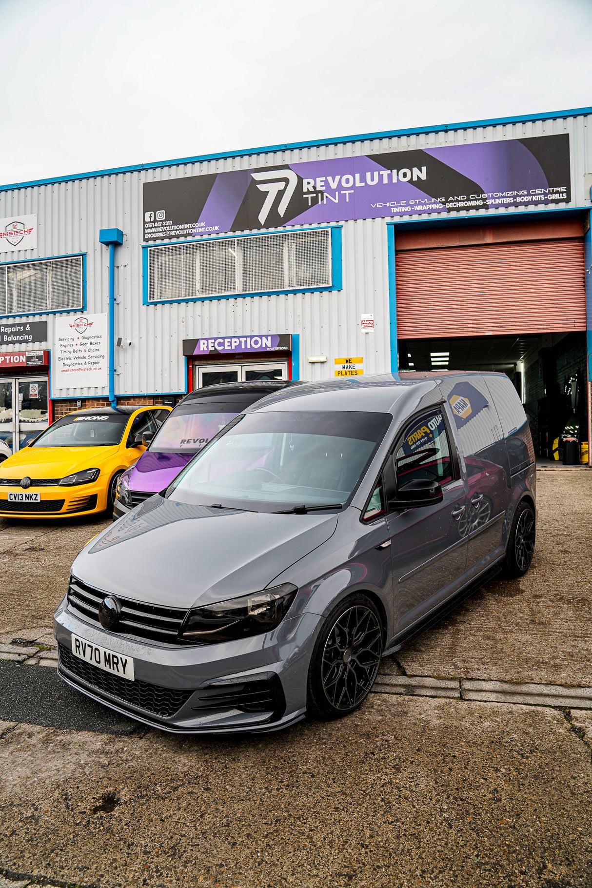 Tinted (internal) sunstrip