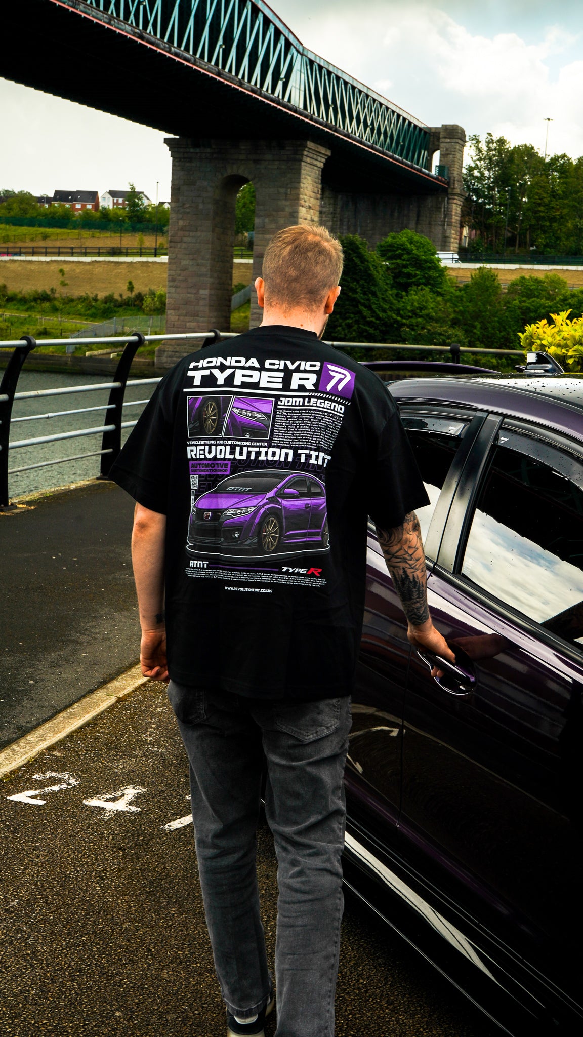 Oversized T Shirt (Honda Civic Type R)