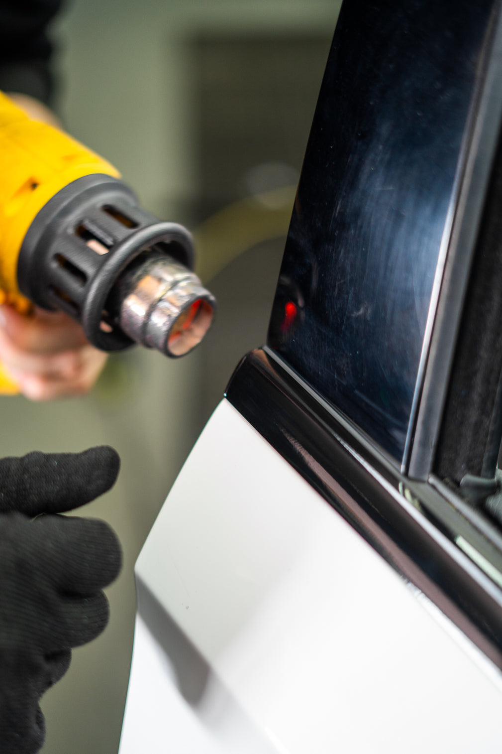 Dechrome around windows